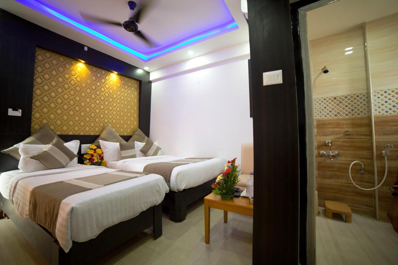 Hotel Aishwarya Le Royal à Mysore Extérieur photo